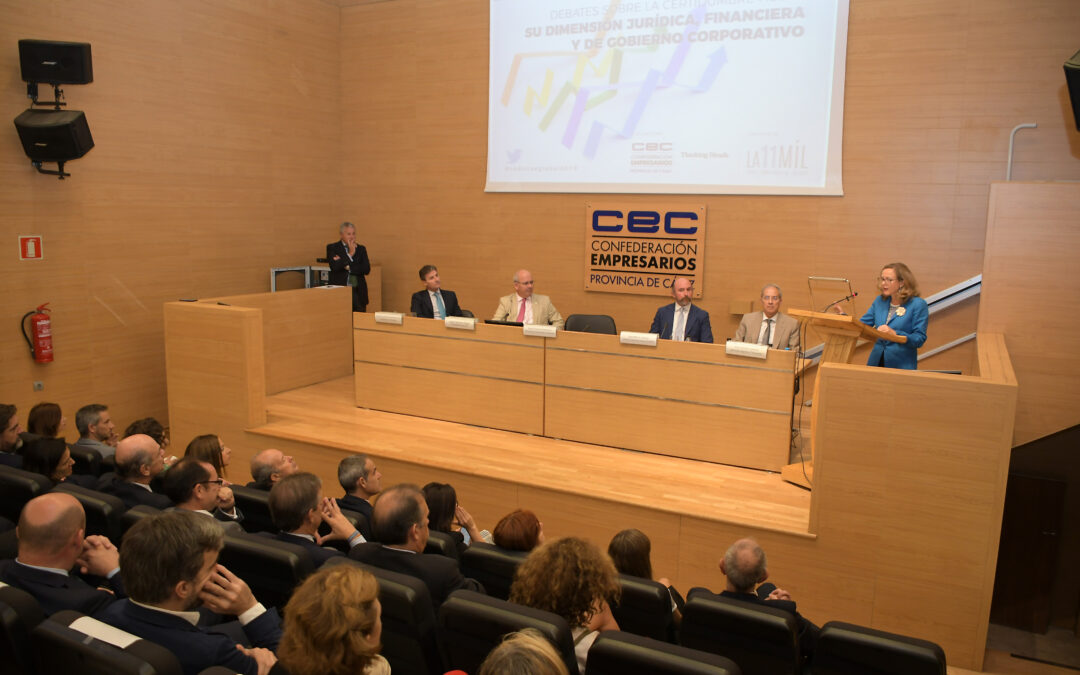 La ministra de Economía clausura en Cádiz la Tax Global Meeting 2019